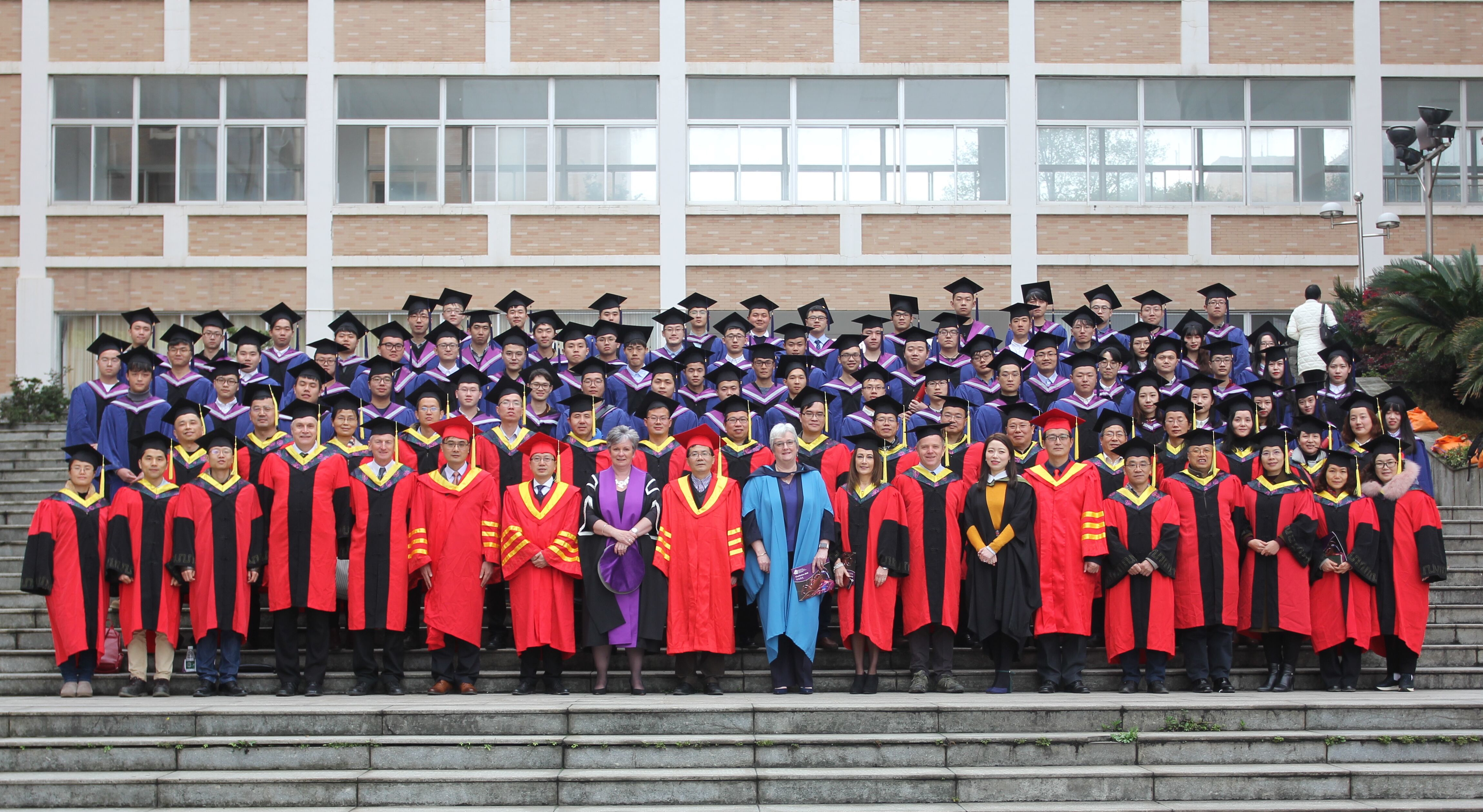 14��Ӣ��ѧλ��������Ӱ