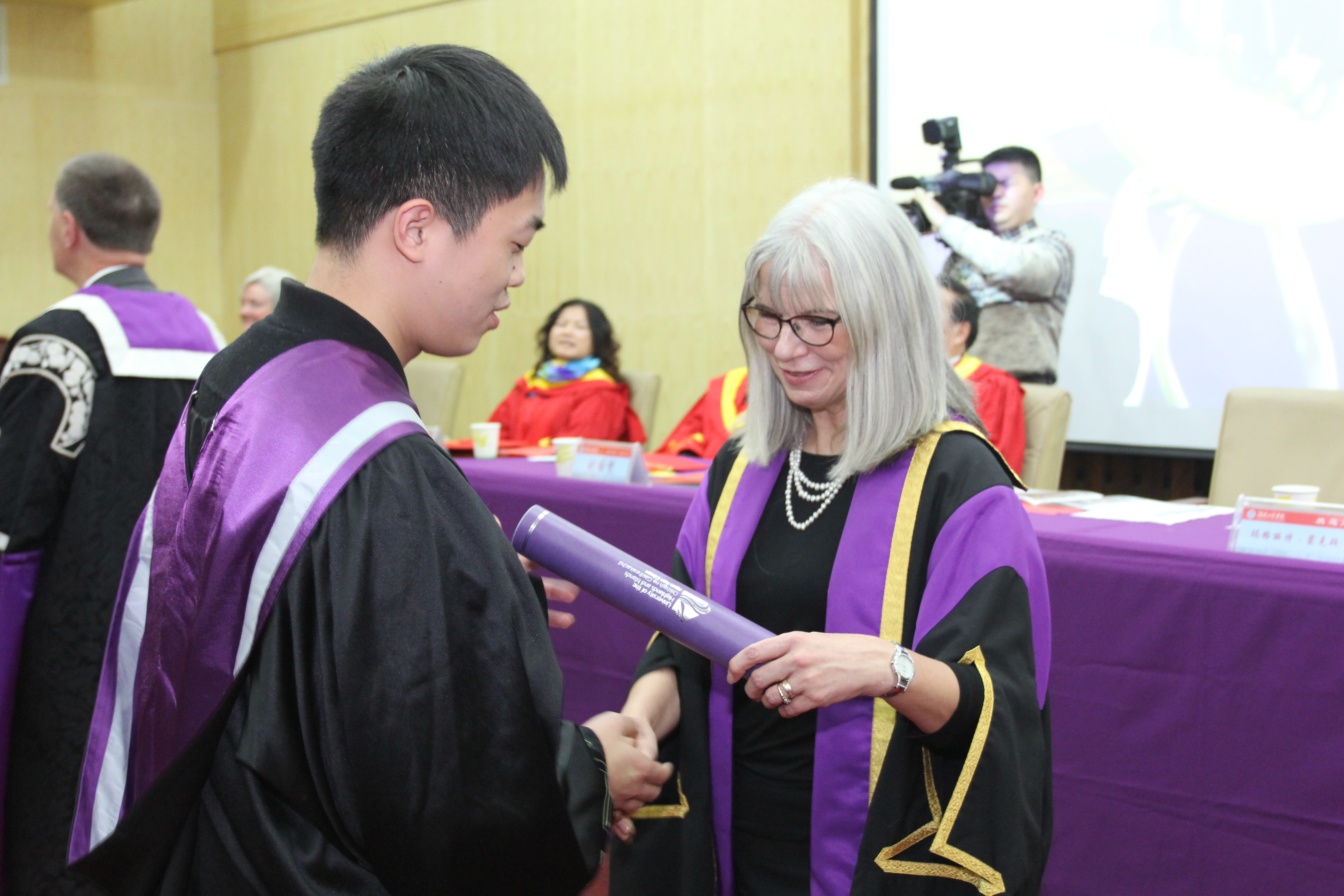 12��UHIѧλ������� (10)